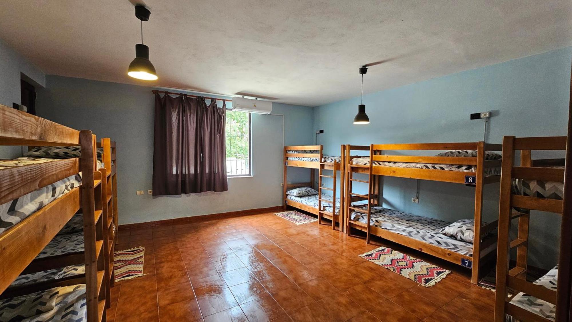 Traveler Hostel Shkodër Екстериор снимка